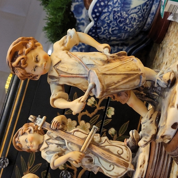 VINTAGE Himark OLD WORLD PORCELAIN 4-BAND BOY FIGURINES COLLECTION - Picture 2 of 10